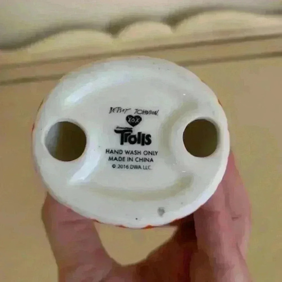 Betsey Johnson Peace Sign Ring Jewelry Stand Trolls Kitsch Rock N Roll F… - Picture 5 of 5